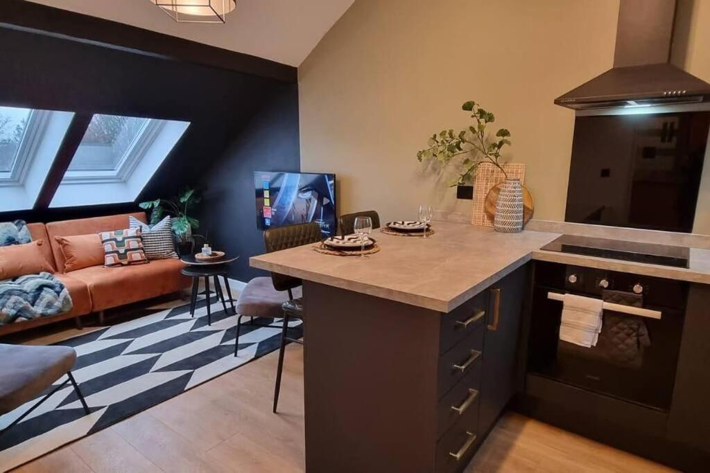 Apartment Super Stylish In Flat 3 *